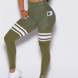 BOMBSHELL SPORTSWEAR Scrunch Thigh Highs, Small, Lillypad Green